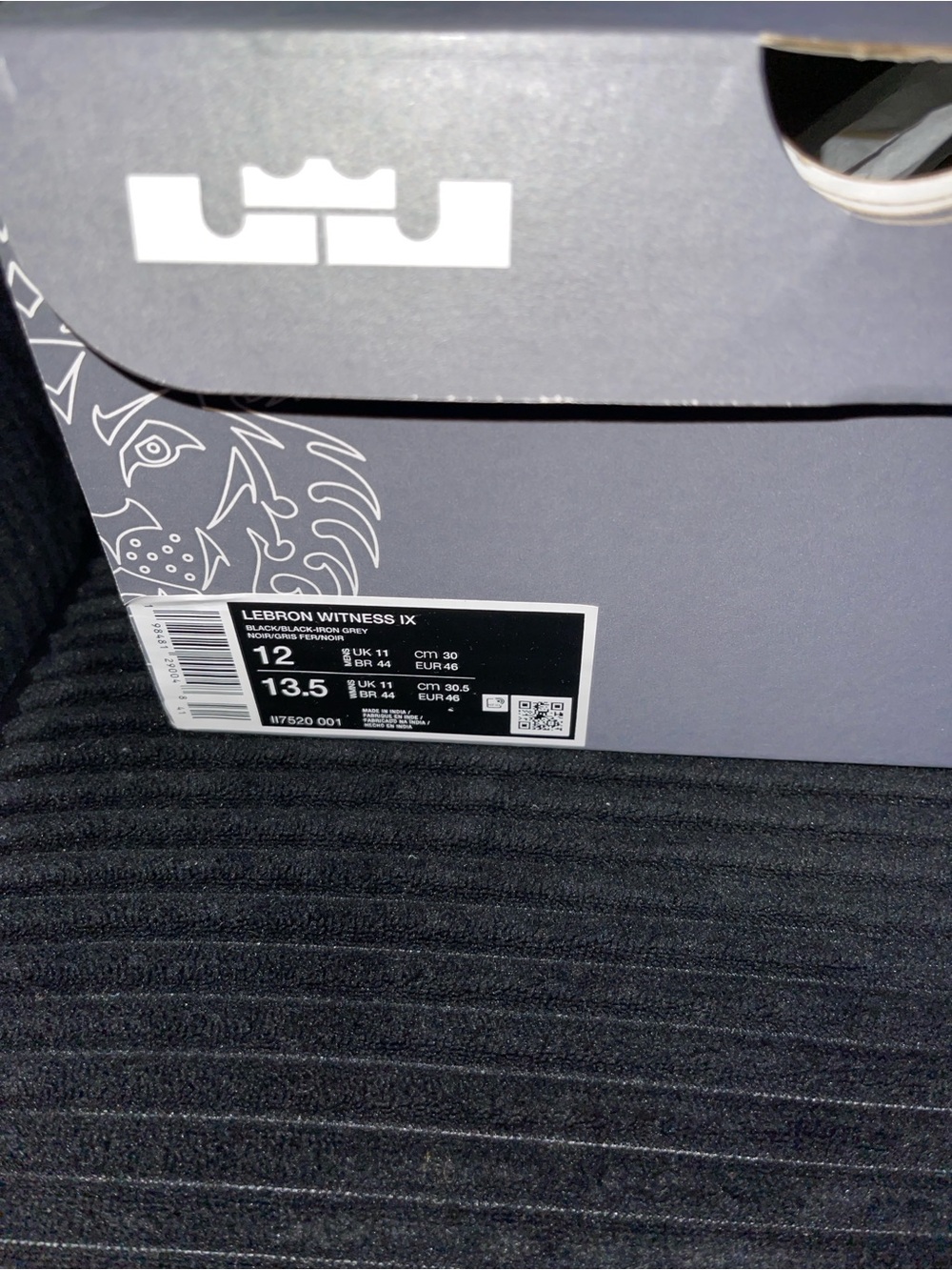 Empty LeBron Witness IX Men's Basketball Shoes Box - Gray